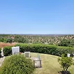Alto Do Perogil Pool * Ταβίρα
