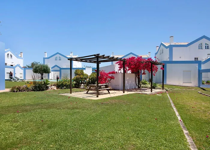 Alto Do Perogil Pool *